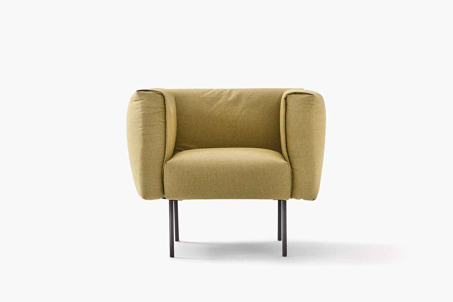 Onni luxury Italian modern armchair by Novamobili. Sold by Krieder UK.