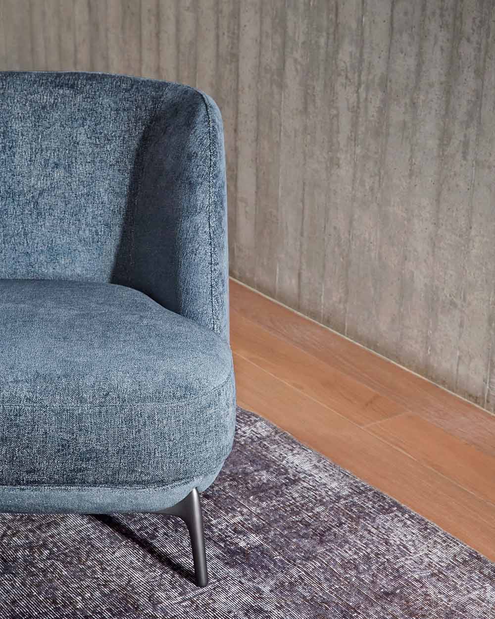 Velvet luxury Italian modern armchair by Novamobili