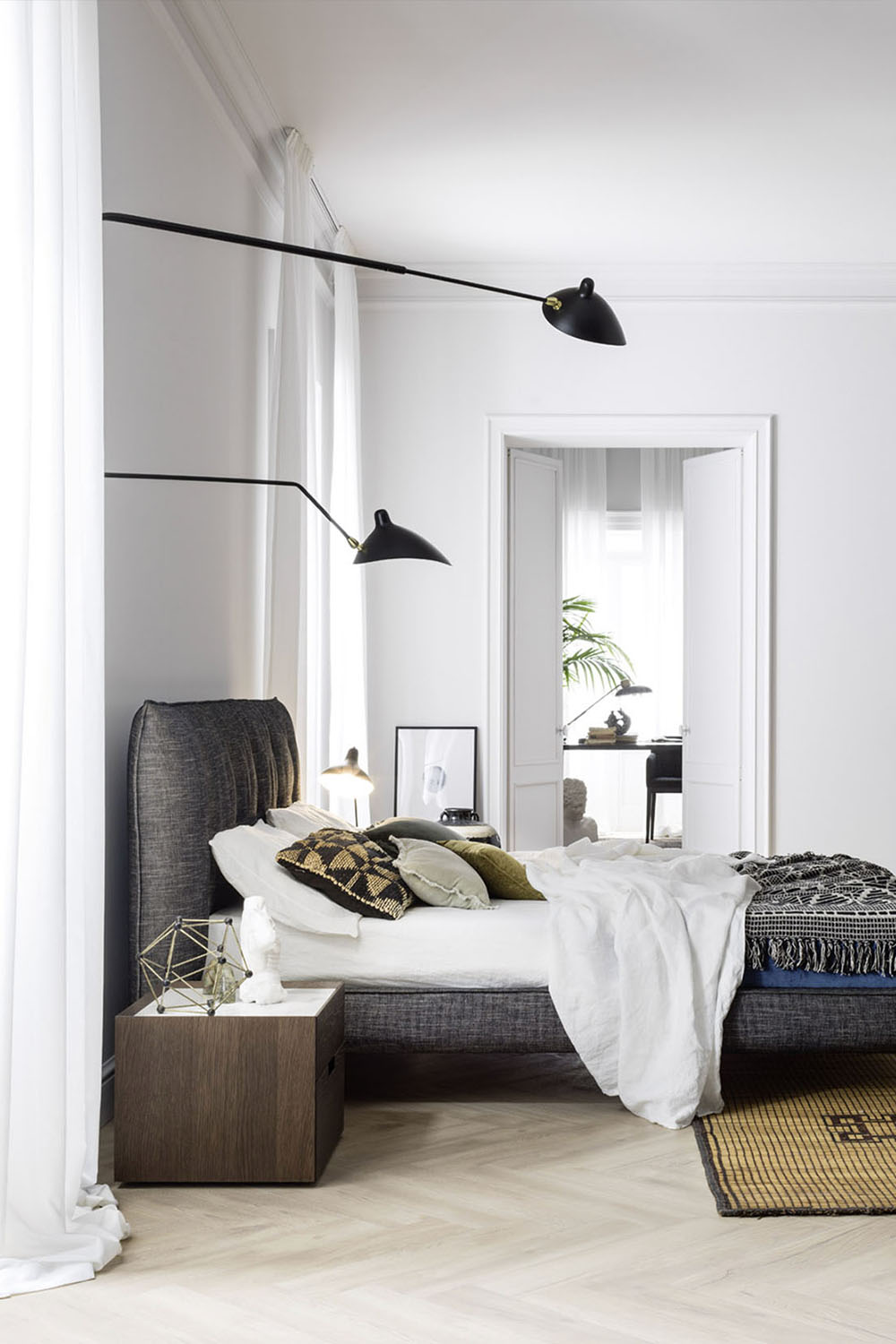 Tufte luxury, modern, contemporary Italian bed by Novamobili. Sold by Krieder UK.