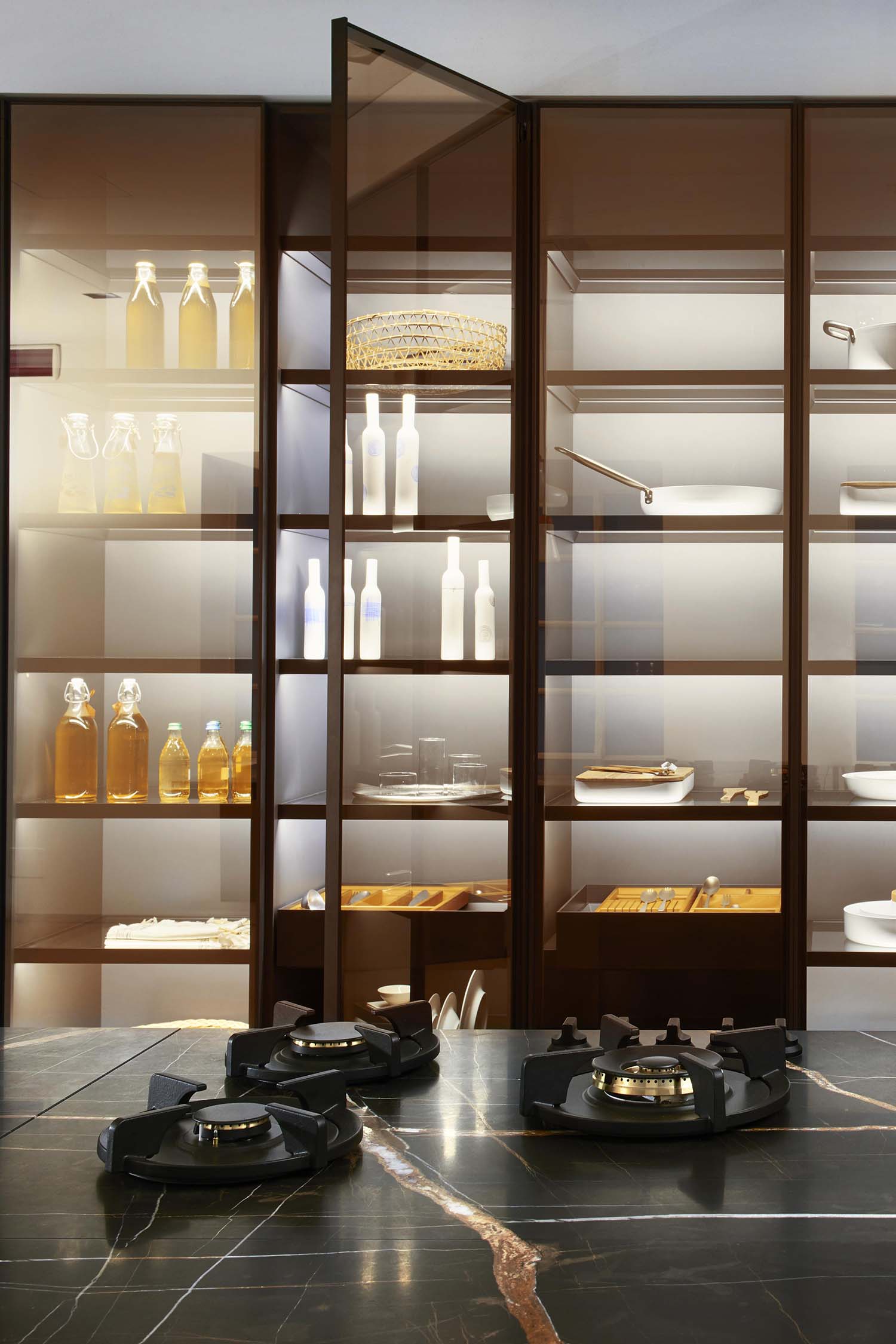 Luxury kitchens in Marylebone, London. Kitchen design by Krieder studio UK