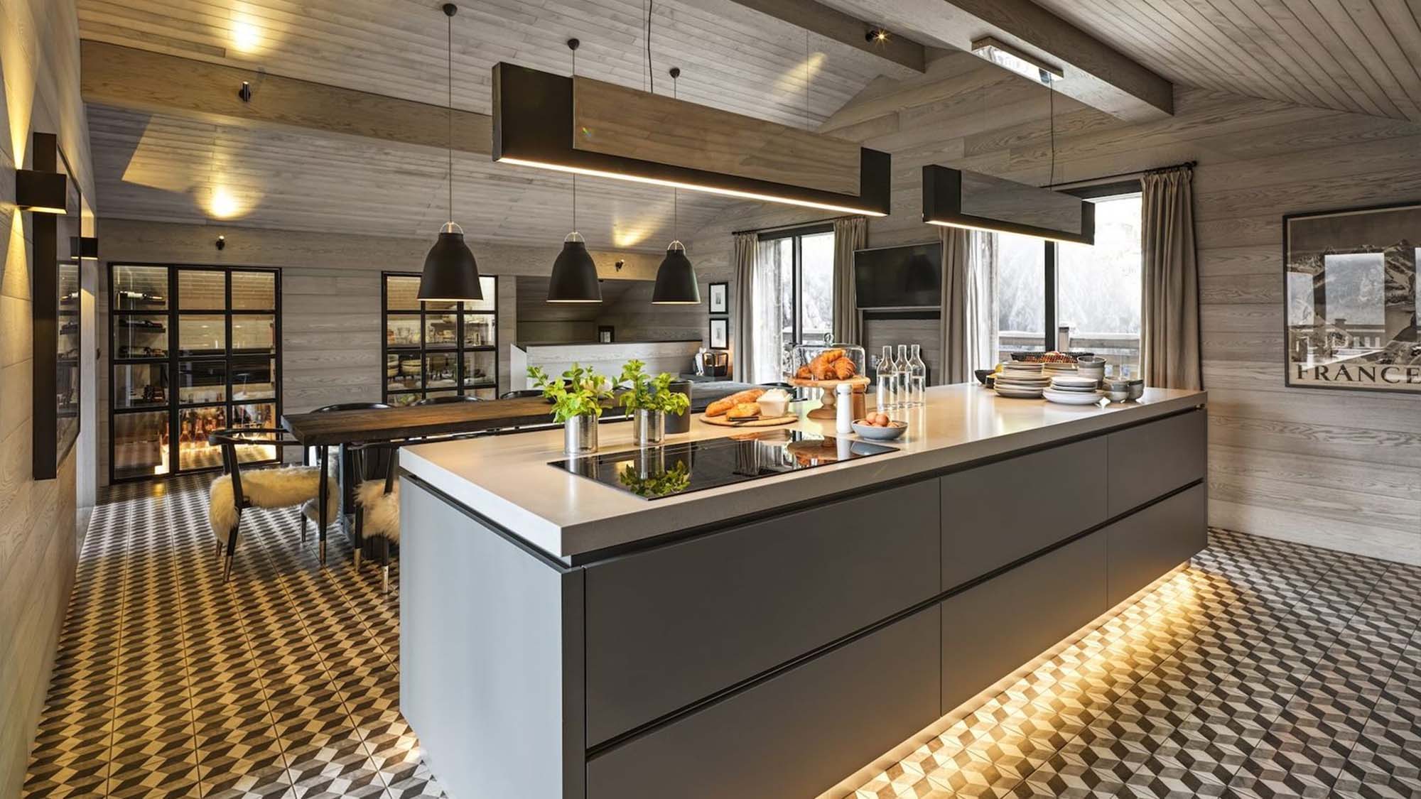 Luxury open plan kitchen lighting and design